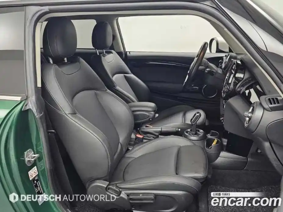 Mini Cooper 2020 1.5 Автомат в Москве № 154200, фото 10