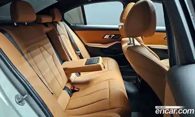 BMW 3-Series 2024 2.0 Автомат в Москве № 154569, миниатюра 12