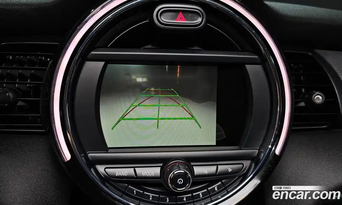 Mini Cooper 2016 1.5 Автомат в Москве № 156082, фото 20