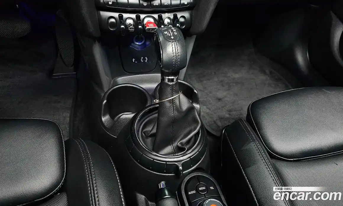 Mini Cooper 2016 1.5 Автомат в Москве № 156082, фото 6