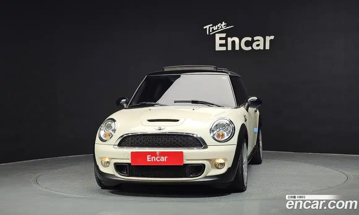 Mini Cooper 2013 1.6 Автомат в Москве № 156186, фото 16