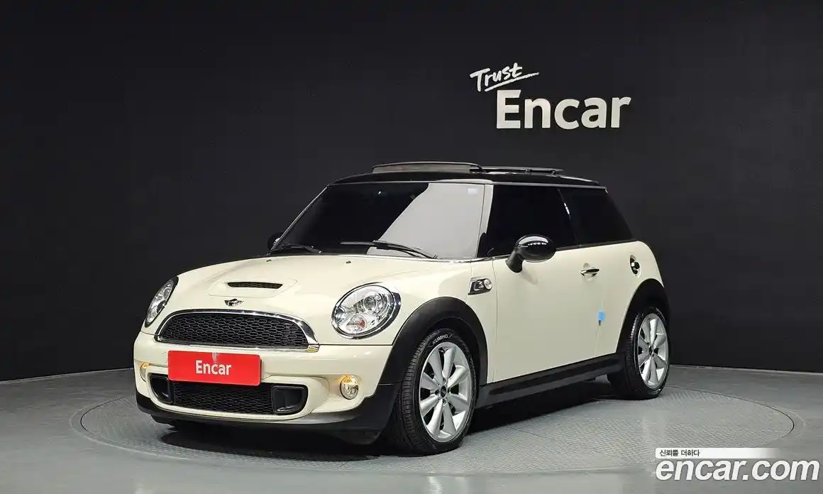 Mini Cooper 2013 1.6 Автомат в Москве № 156186, фото 4
