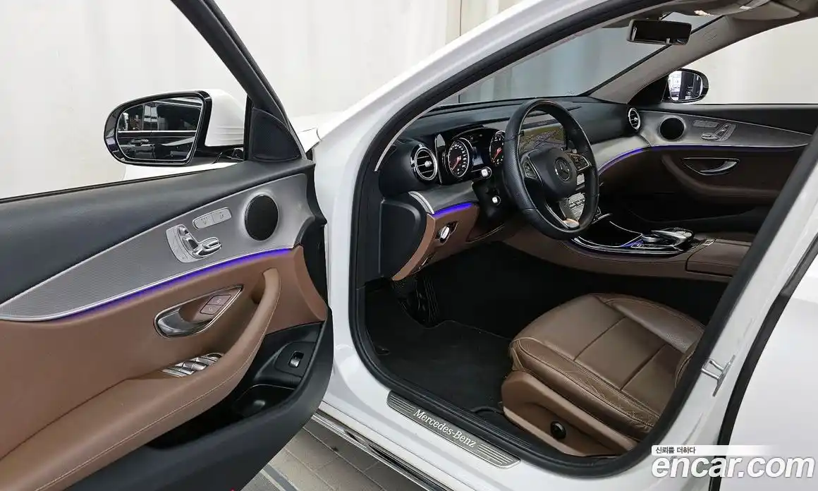 Mercedes-Benz E-Class 2018 2.0 Автомат в Москве № 161577, фото 12