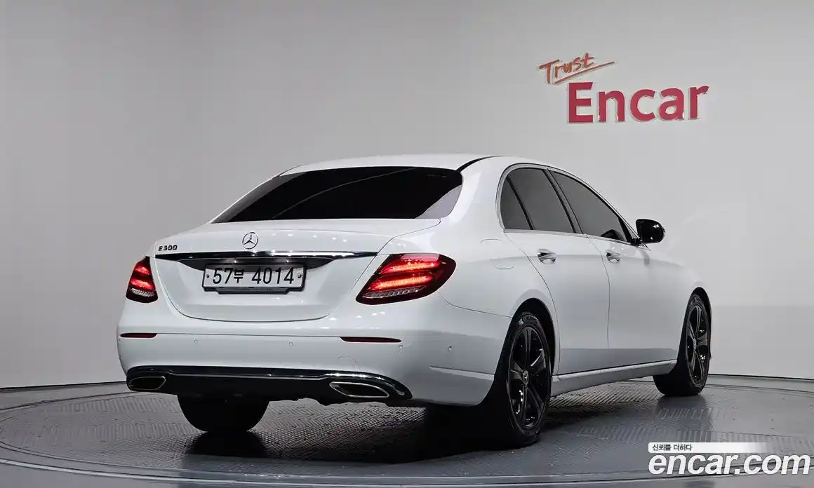 Mercedes-Benz E-Class 2018 2.0 Автомат в Москве № 161577, фото 6