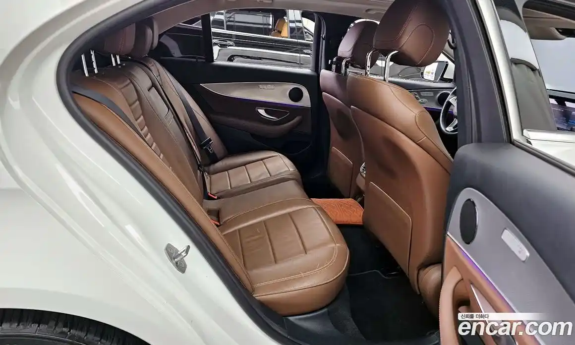 Mercedes-Benz E-Class 2018 2.0 Автомат в Москве № 161577, фото 8