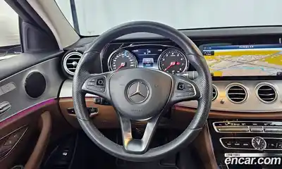 Mercedes-Benz E-Class 2018 2.0 Автомат в Москве № 161577, миниатюра 10