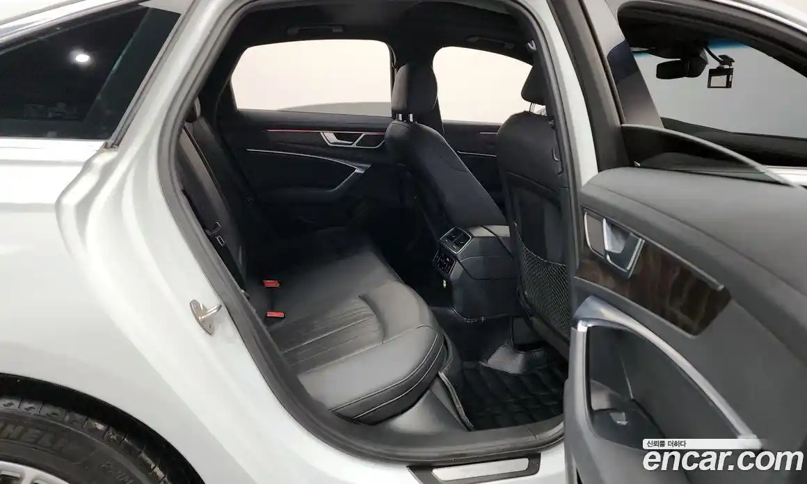 Audi A6 2020 2.0 Автомат в Москве № 163247, фото 15