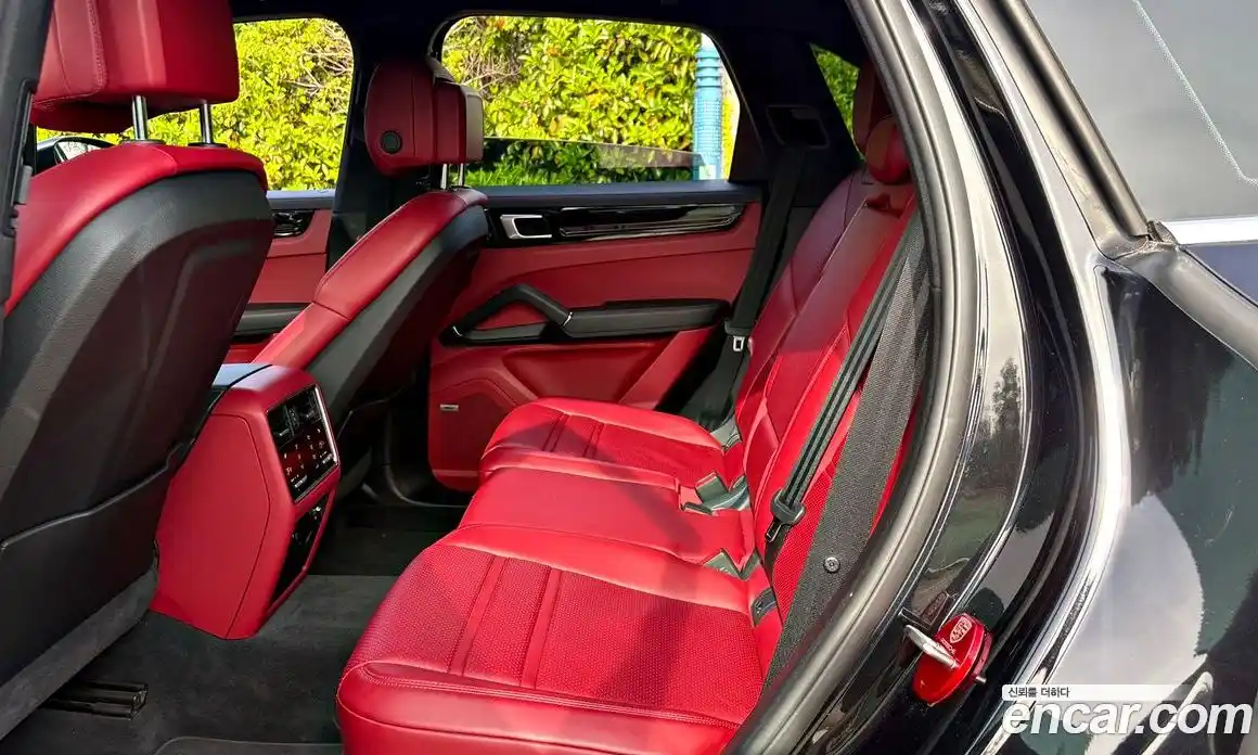 Porsche Cayenne 2019 3.0 Автомат в Москве № 165872, фото 12