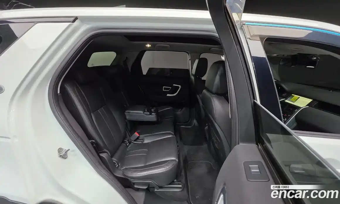 Land Rover Discovery Sport 2019 2.0 Автомат в Москве № 166308, фото 7