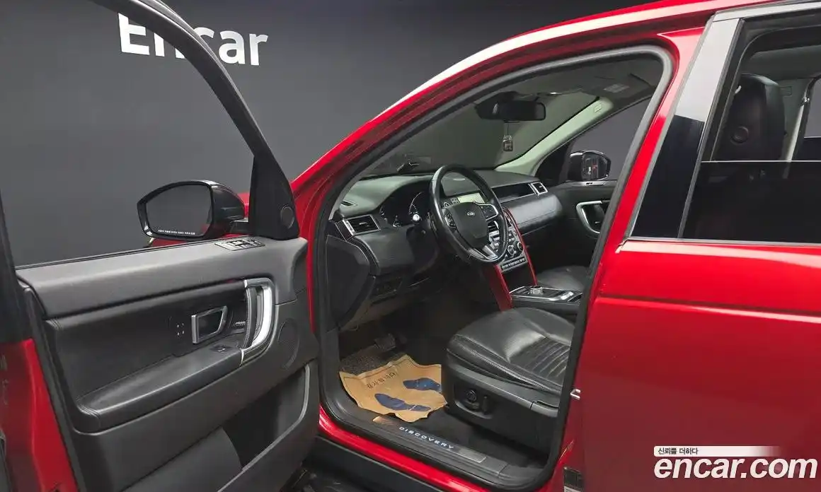 Land Rover Discovery Sport 2016 2.0 Автомат в Москве № 166679, фото 20