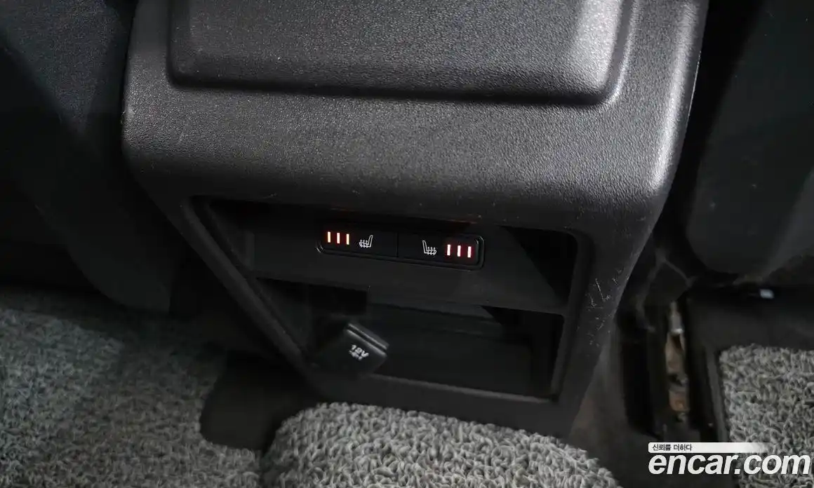 Land Rover Discovery Sport 2016 2.0 Автомат в Москве № 166679, фото 3