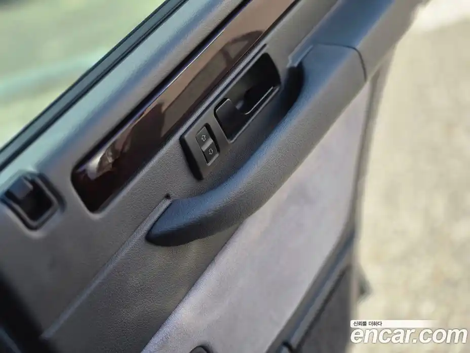 Land Rover Range-Rover 1998 4.0 Автомат в Москве № 166901, фото 12