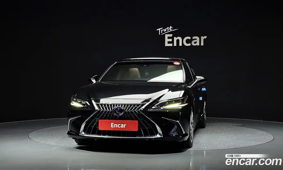 Lexus ES 2022 2.5 Автомат в Москве № 168171, фото 3