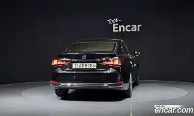 Lexus ES 2022 2.5 Автомат в Москве № 168171, миниатюра 4