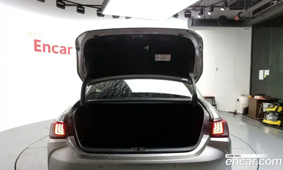 Lexus ES 2019 2.5 Автомат в Москве № 168189, фото 11