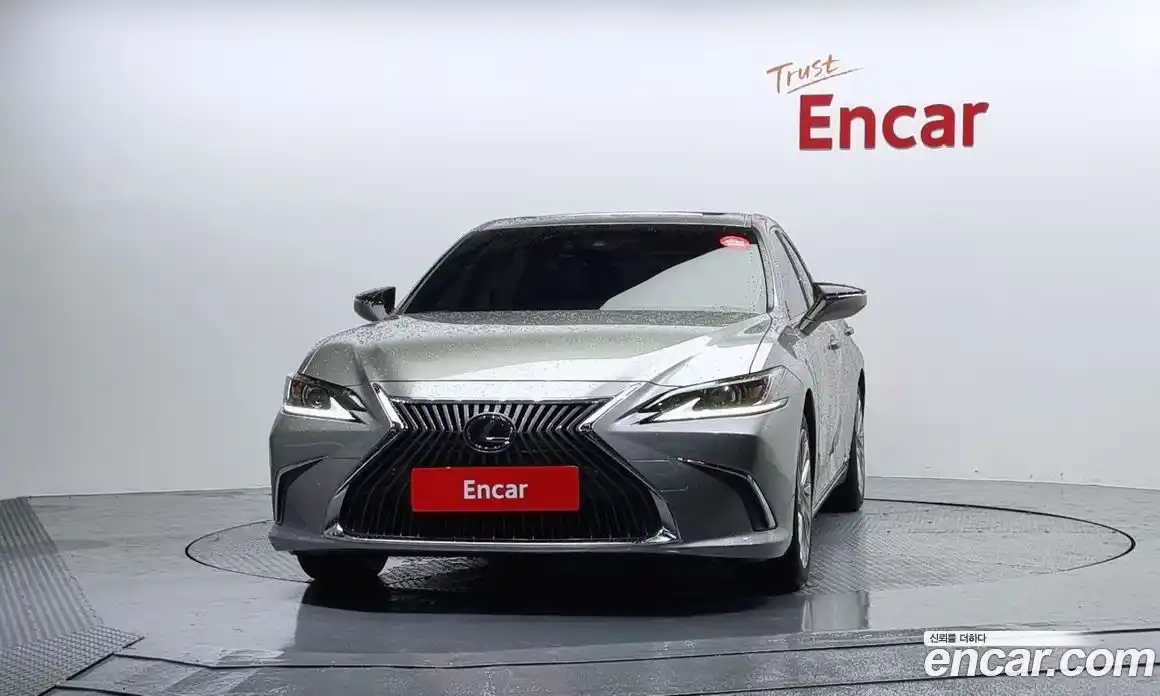 Lexus ES 2019 2.5 Автомат в Москве № 168189, фото 16