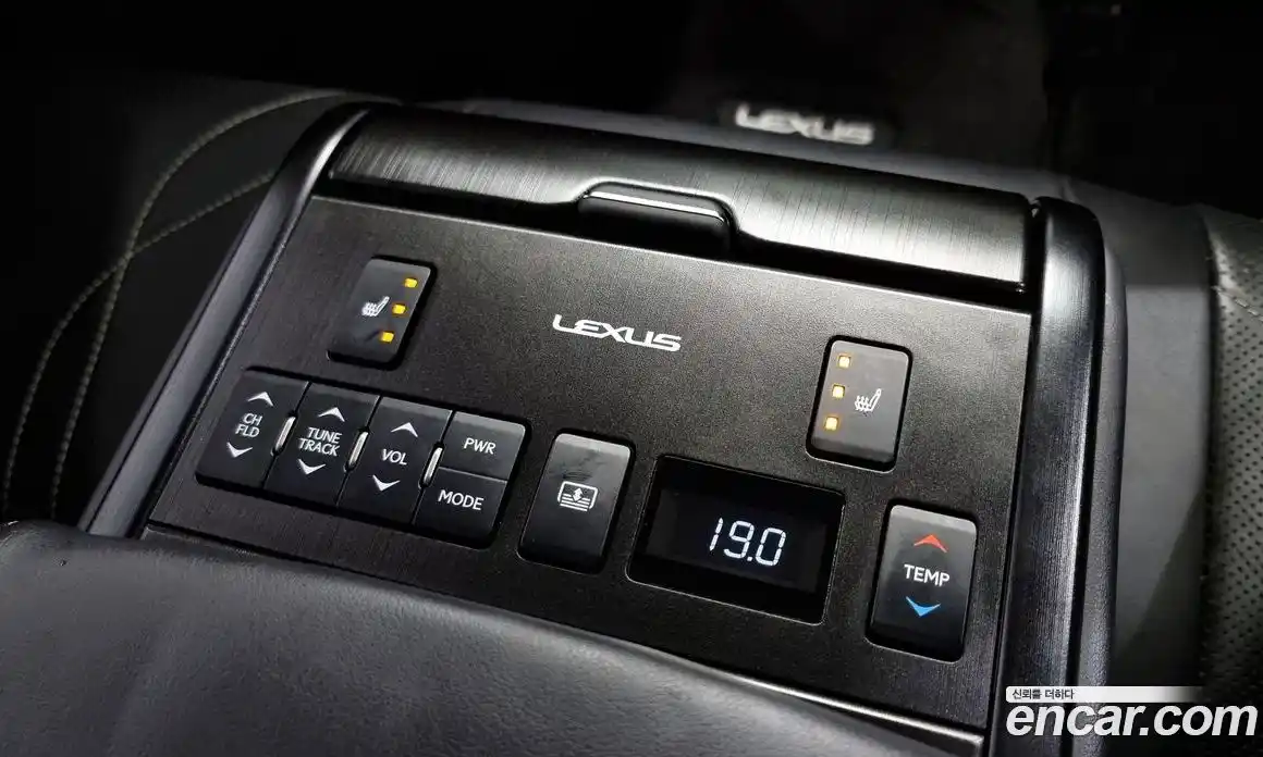 Lexus ES 2019 2.5 Автомат в Москве № 168189, фото 20