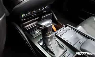 Lexus ES 2019 2.5 Автомат в Москве № 168189, миниатюра 4