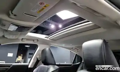 Lexus ES 2019 2.5 Автомат в Москве № 168189, миниатюра 8