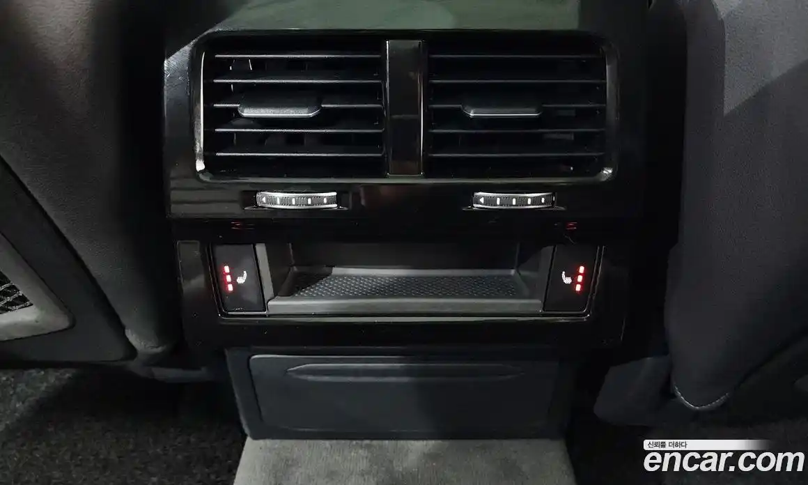 Volkswagen Touareg 2023 3.0 Автомат в Москве № 168530, фото 18