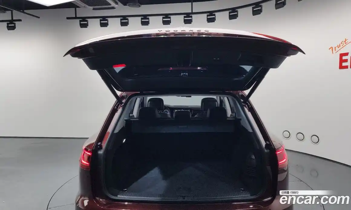 Volkswagen Touareg 2023 3.0 Автомат в Москве № 168530, фото 20