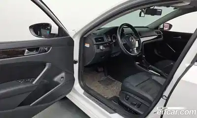 Volkswagen Passat 2014 2.0 Автомат в Москве № 168857, миниатюра 7