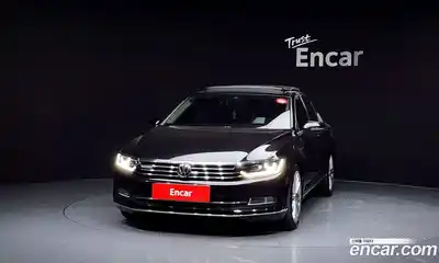 Volkswagen Passat 2018 2.0 Автомат в Москве № 168909, миниатюра 3