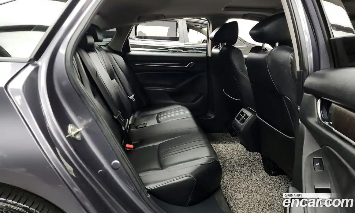 Honda Accord 2020 1.5 Автомат в Москве № 170543, фото 12