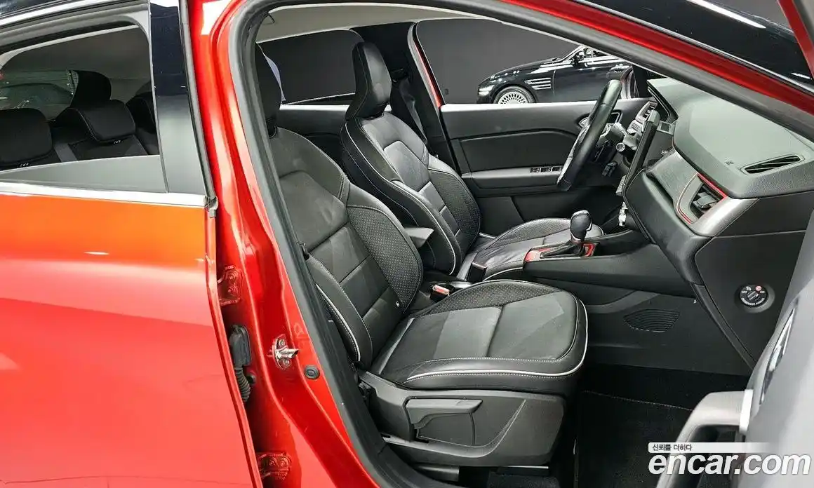 Renault Captur 2020 1.3 Автомат в Москве № 180104, фото 17