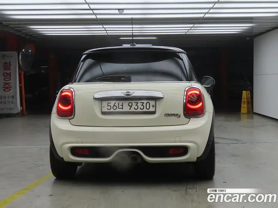 Mini Cooper 2014 2.0 Автомат в Москве № 190935, фото 3