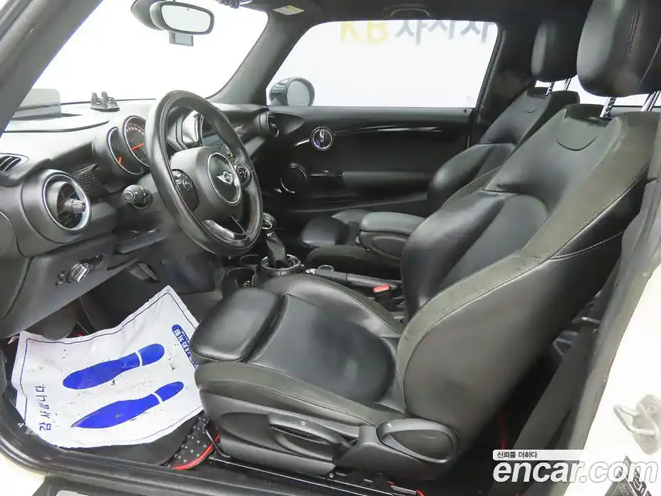 Mini Cooper 2014 2.0 Автомат в Москве № 190935, фото 5