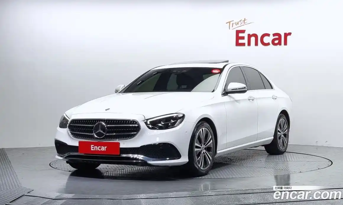 Mercedes-Benz E-Class 2021 2.0 Автомат в Москве № 194262, фото 18