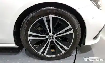 Mercedes-Benz E-Class 2021 2.0 Автомат в Москве № 194262, миниатюра 2