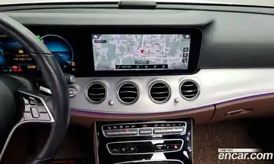 Mercedes-Benz E-Class 2021 2.0 Автомат в Москве № 194262, миниатюра 7