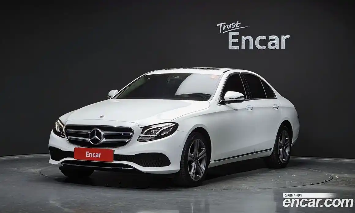 Mercedes-Benz E-Class 2019 1.9 Автомат в Москве № 194772, фото 13