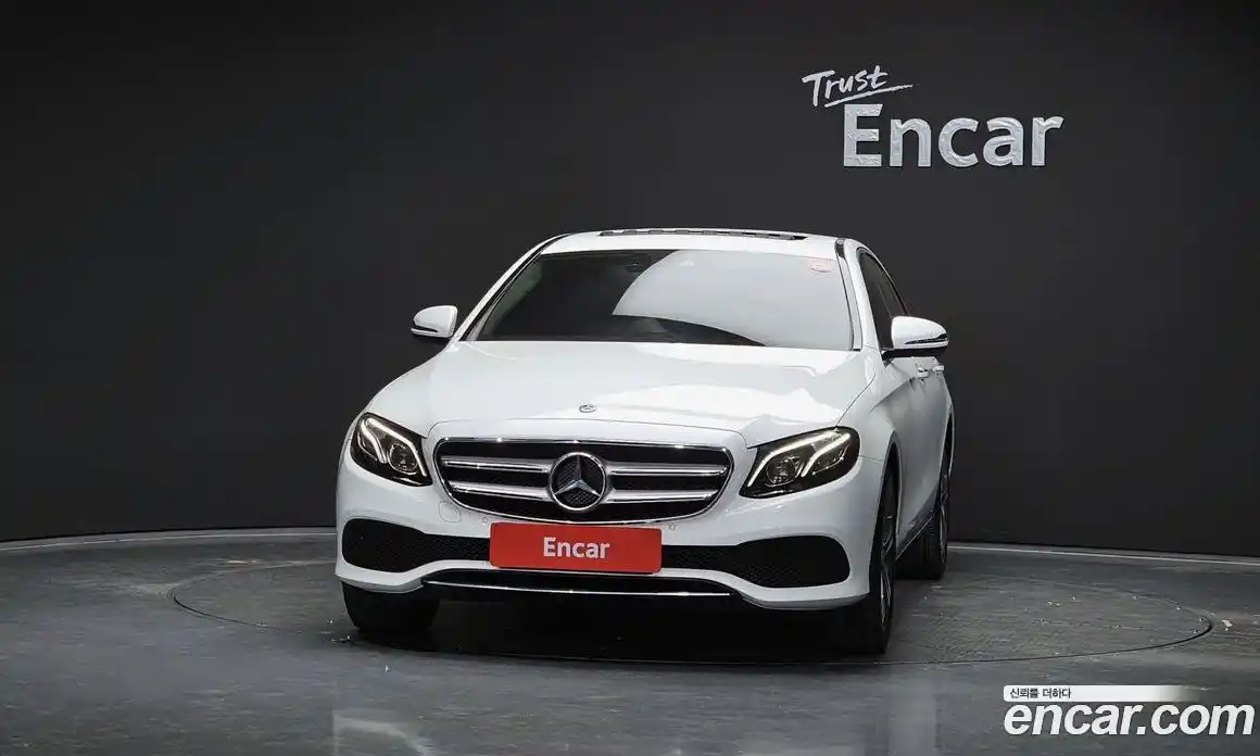 Mercedes-Benz E-Class 2019 1.9 Автомат в Москве № 194772, фото 18