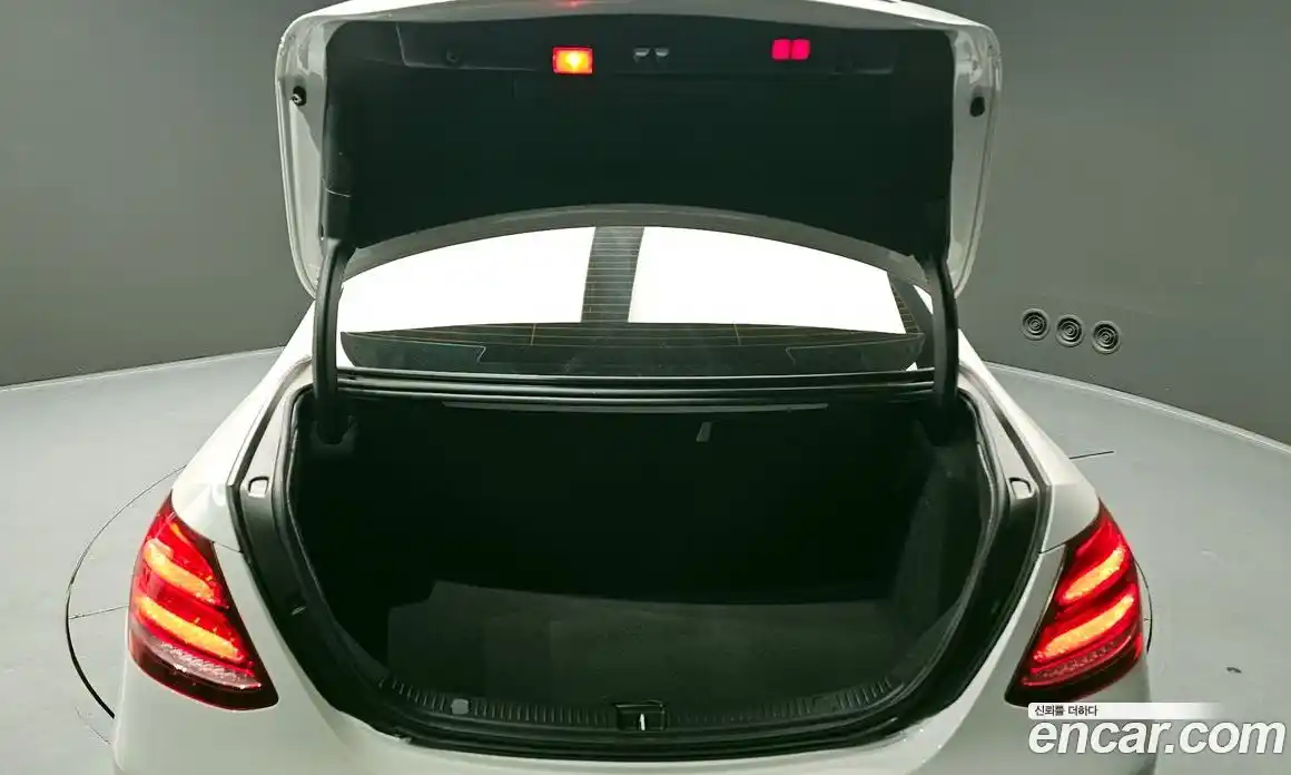 Mercedes-Benz E-Class 2019 1.9 Автомат в Москве № 194772, фото 20