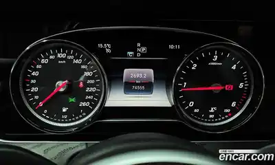 Mercedes-Benz E-Class 2019 1.9 Автомат в Москве № 194772, миниатюра 3