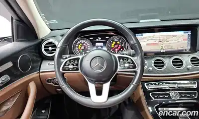 Mercedes-Benz E-Class 2019 1.9 Автомат в Москве № 194772, миниатюра 10