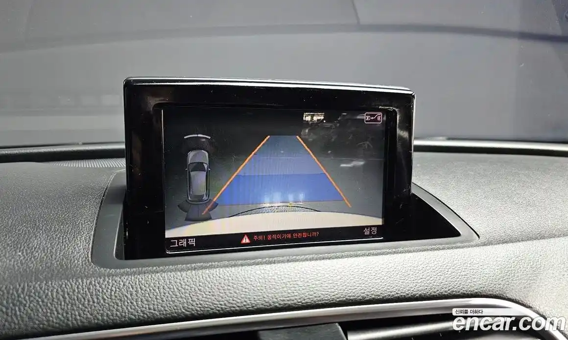 Audi Q3 2015 2.0 Автомат в Москве № 196396, фото 3