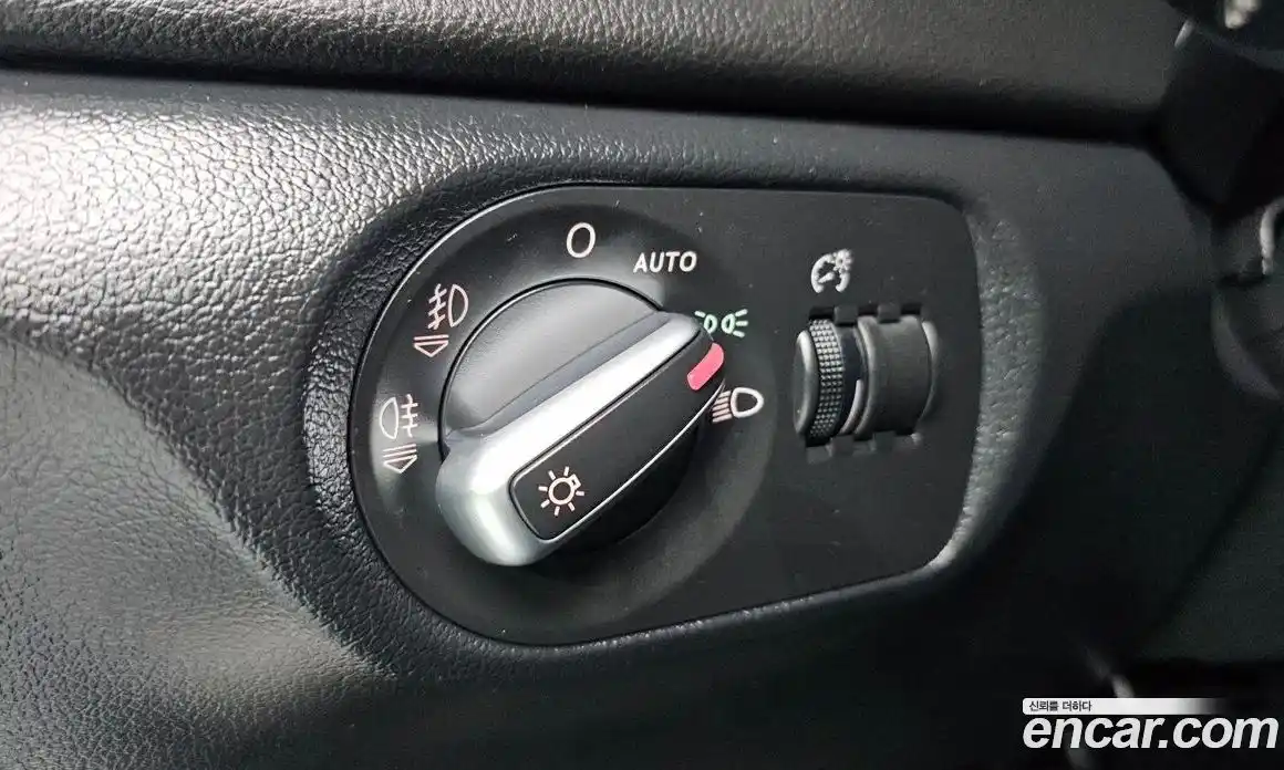 Audi Q3 2015 2.0 Автомат в Москве № 196396, фото 8