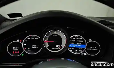 Porsche Cayenne 2021 3.0 Автомат в Москве № 197415, миниатюра 3