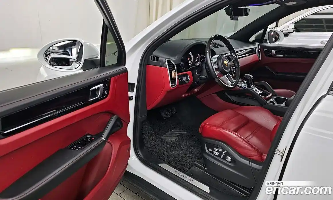 Porsche Cayenne 2021 3.0 Автомат в Москве № 197415, фото 5