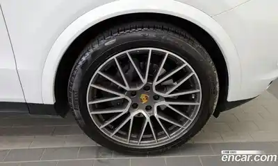 Porsche Cayenne 2021 3.0 Автомат в Москве № 197415, миниатюра 7