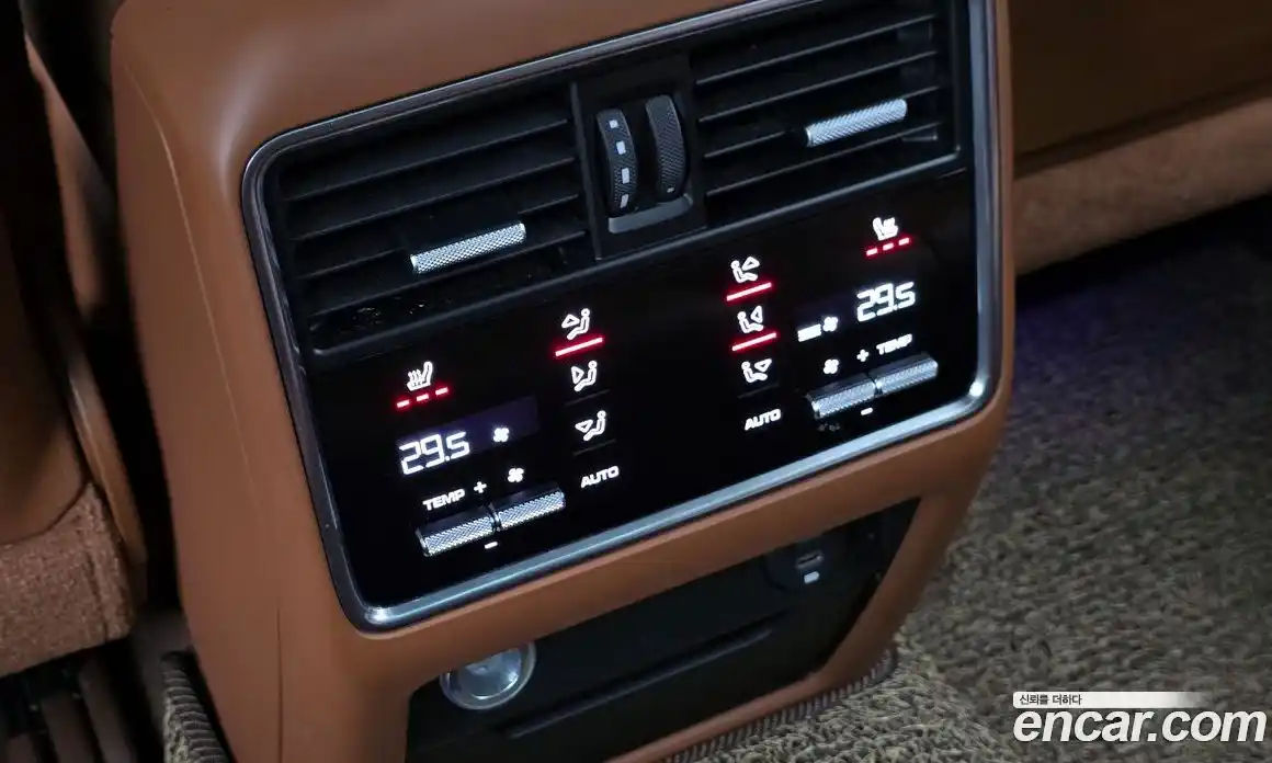 Porsche Cayenne 2020 3.0 Автомат в Москве № 197455, фото 7