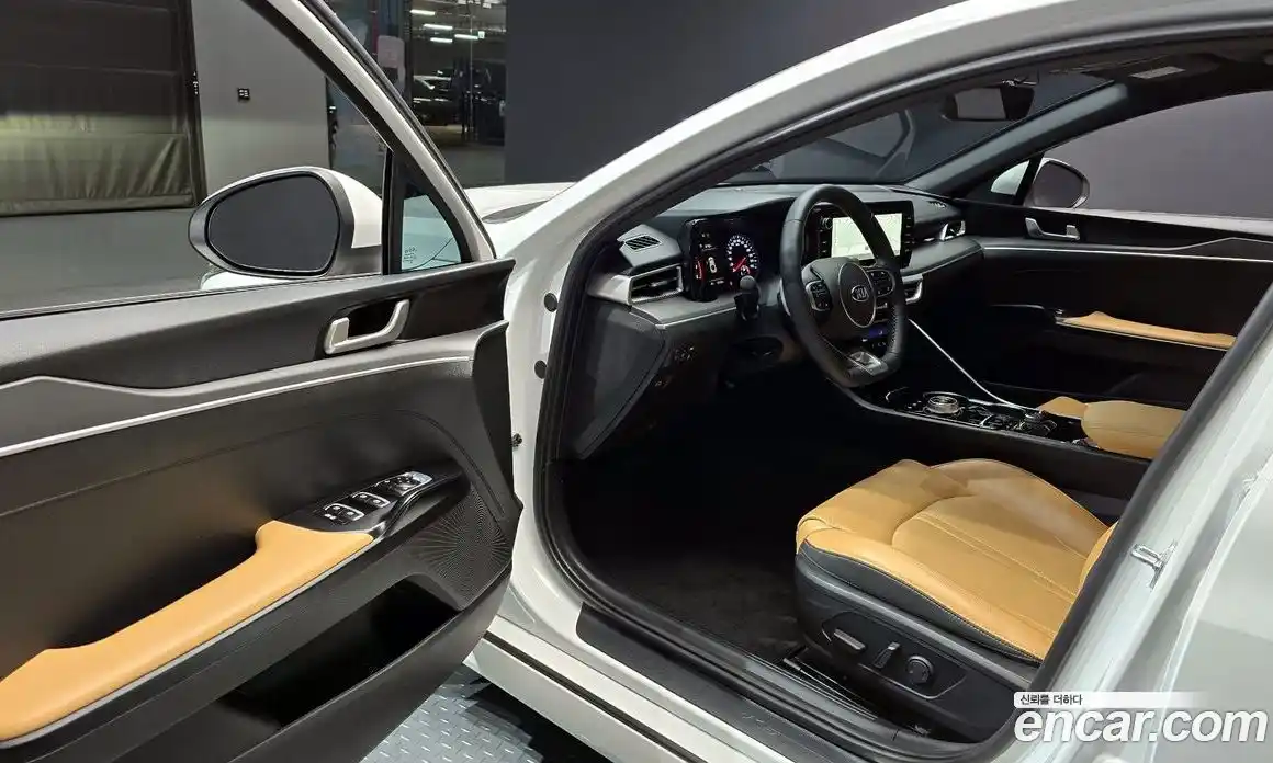 Kia K5 2021 1.6 Автомат в Москве № 19762, фото 11