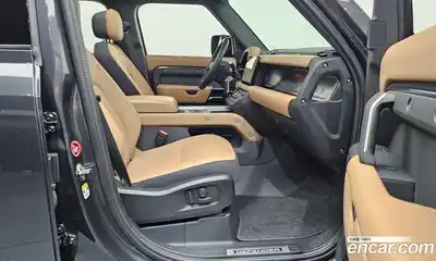 Land Rover Defender 2025 3.0 Автомат в Москве № 198038, миниатюра 4