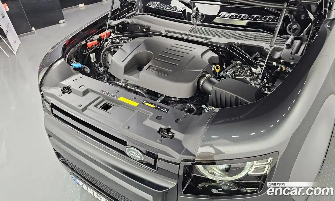 Land Rover Defender 2025 3.0 Автомат в Москве № 198038, фото 6