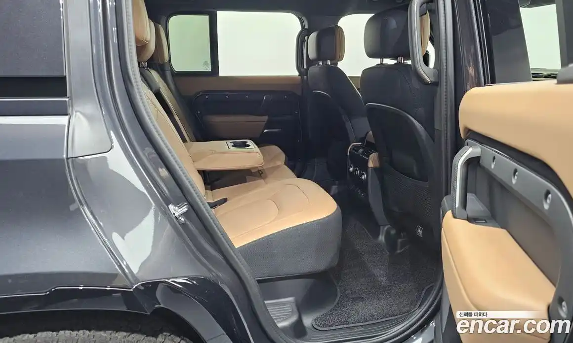 Land Rover Defender 2025 3.0 Автомат в Москве № 198038, фото 8