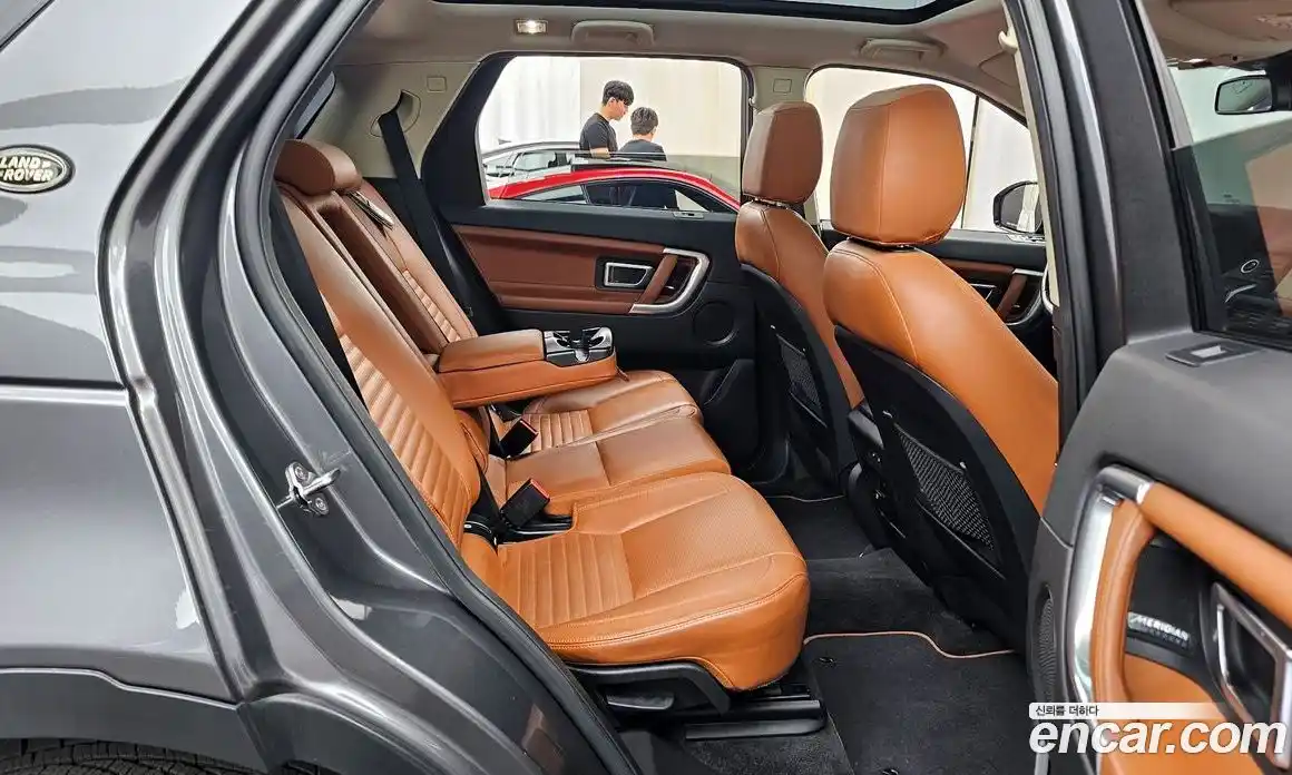 Land Rover Discovery Sport 2016 2.0 Автомат в Москве № 198121, фото 12